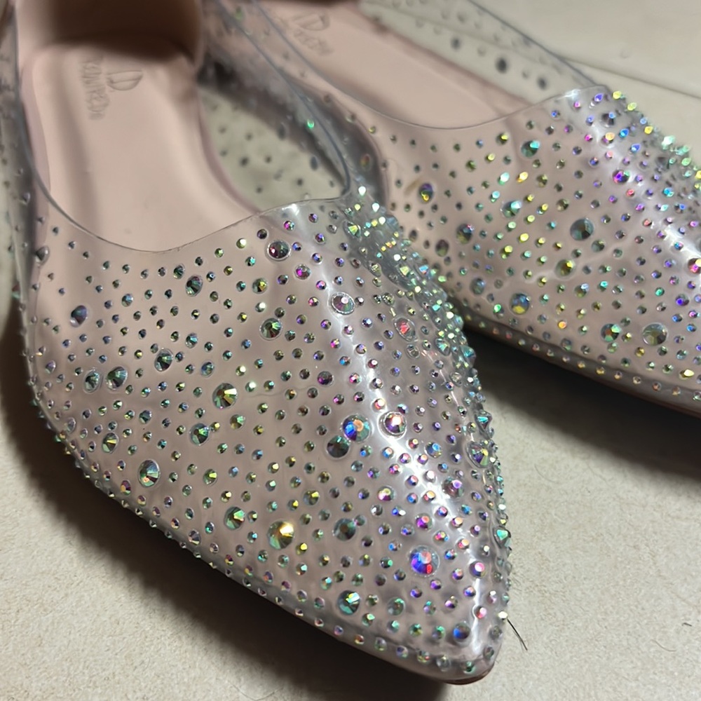 NWOT clear/tan/rhinestone flats.